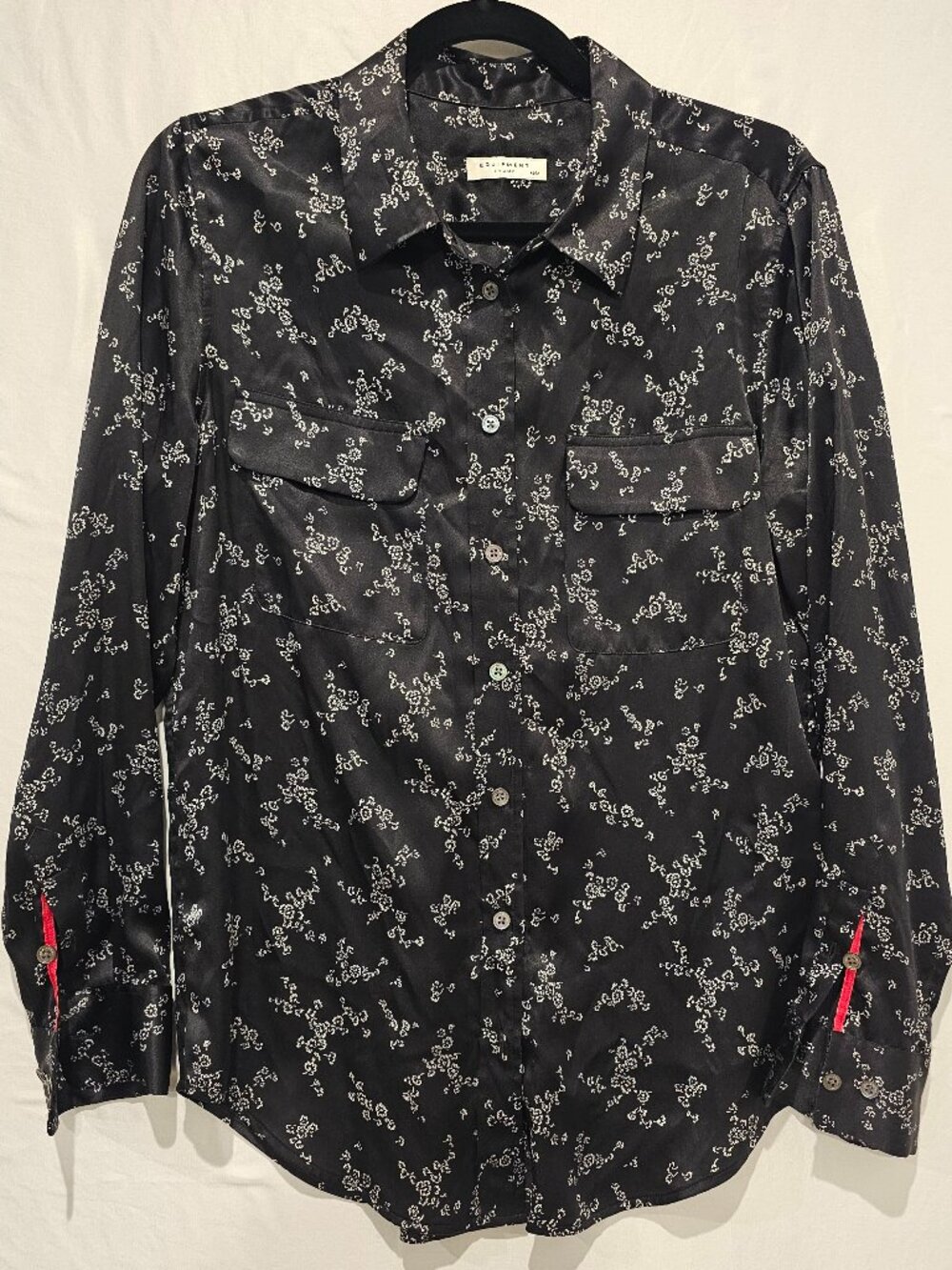 Equipment Femme 100% Silk Floral Button Up Blouse Black White Size M